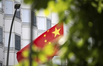 Китай принял в свою гавань корабль, связанный с поставками оружия из Северной Кореи в Россию