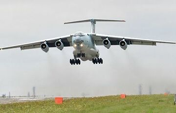 Россия продлила запрет на авиаперелеты у границ Украины