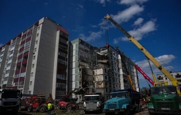 В Умані знайдено тіла трьох дітей: фото, відео В Умані знайдено тіла трьох дітей: фото, відео