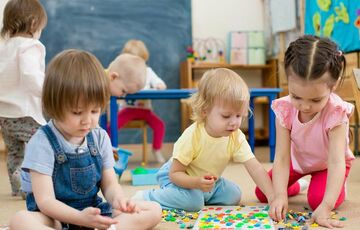 Інфографіка: як змінилася кількість дитячих садків в Україні за період незалежності