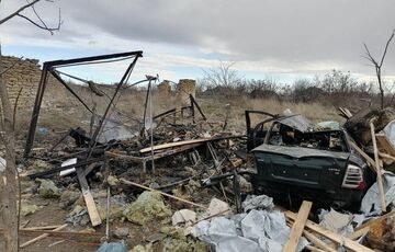 Россияне уничтожили здание сельсовета и модульные дома переселенцев в Херсонской области: фото Россияне уничтожили здание сельсовета и модульные дома переселенцев в Херсонской области: фото