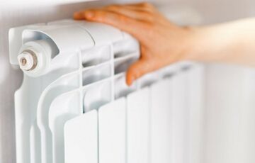 Один из городов Украины решил заранее закончить отопительный сезон