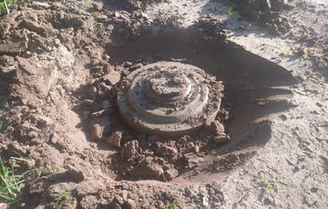 В Харьковской области трактор подорвался на вражеской мине