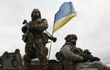 Украинские военные начали контрнаступление на двух направлениях  Украинские военные начали контрнаступление на двух направлениях