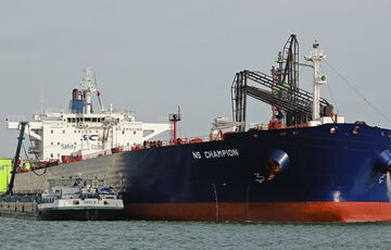 Евросоюз ввел санкции еще против 41 судна российского ”теневого флота”