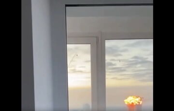 Над Києвом збили понад 30 повітряних цілей: ракета знесла 2 поверхи у бізнес-центрі