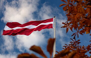 В Латвии заявили, что Украина должна иметь право наносить удары по военным объектам в РФ