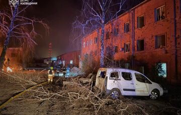 Четверо погибших и десять раненых: последствия российского удара по Киевской области