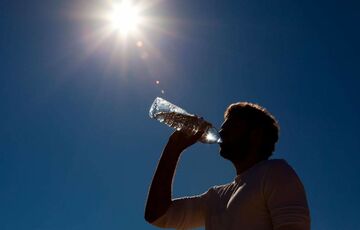 Прогноз погоди: синоптики попереджають про посилення спеки