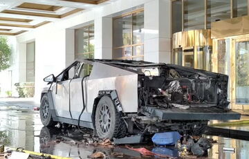 ”Это звонок для пробуждения”: военный, который взорвал Cybertruck в Лас-Вегасе, оставил записку ”Это звонок для пробуждения”: военный, который взорвал Cybertruck в Лас-Вегасе, оставил записку