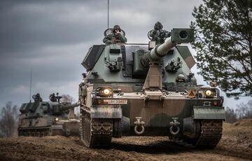 Польша вблизи границы с Беларусью развернула армейскую группировку 