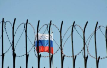 ”Во время агрессии туризма быть не может”: Чехия требует запретить выдачу шенгенских виз россиянам 