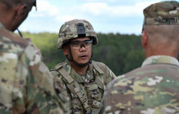 Американский генерал получил сотрясение мозга после попойки в Киеве, а также потерял секретные карты