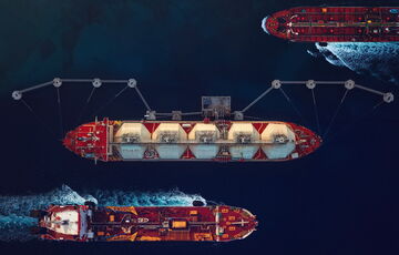 Санкции не работают: Россия зарабатывает на теневом флоте 10-12 млрд в месяц Санкции не работают: Россия зарабатывает на теневом флоте 10-12 млрд в месяц