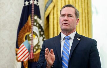 Стало известно, кто стал временным советником Трампа вместо Уолтца