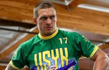 Олександр Усик вирішив спробувати щастя у футболі