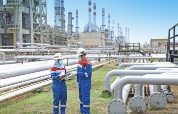 Индонезия впервые за много лет решила закупать российскую нефть