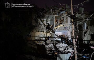 Россияне атаковали Запорожье ракетами и дронами Россияне атаковали Запорожье ракетами и дронами