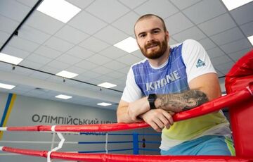 Украинский боксер супертяжелого веса впервые не смог нокаутировать соперника Украинский боксер супертяжелого веса впервые не смог нокаутировать соперника