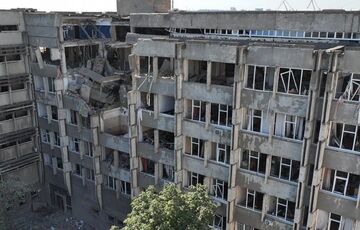 Ужасные обстрелы Николаева из ЗРК С-300: есть разрушения и пострадавшие Ужасные обстрелы Николаева из ЗРК С-300: есть разрушения и пострадавшие