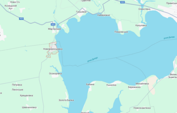 Россияне нанесли удар по автовокзалу в Херсонской области: есть погибший