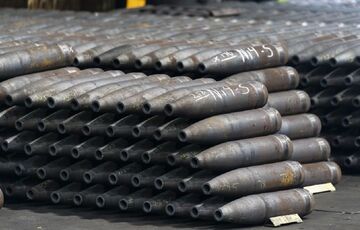 Через затримку допомоги Україна зіткнулася з нестачею ракет для ППО та атрснарядів 