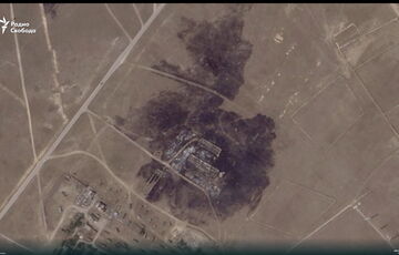 Появились спутниковые снимки последствий удара по российской военной базе на озере Донузлав в Крыму