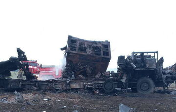 В сети показали последствия ударов по аэродрому Бельбек В сети показали последствия ударов по аэродрому Бельбек