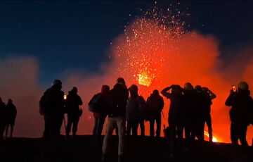 В Італії почалося виверження найбільшого вулкану Європи Етна: відео