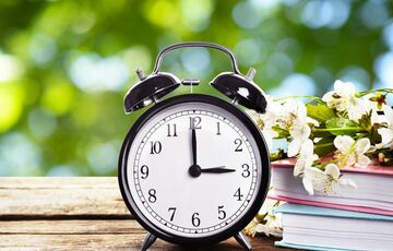 У Раді визначилися, чи буде Україна переводити стрілки годинника на літній час