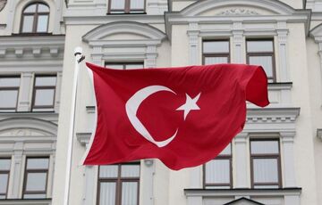 Землетрясение стало причиной падения турецкой нацвалюты до рекордного минимума