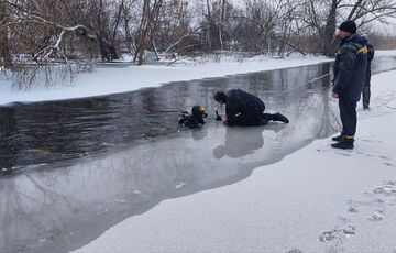 В Кировоградской области утонули двое детей, провалившись под лед В Кировоградской области утонули двое детей, провалившись под лед