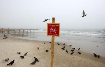 Украинцев предупредили об усилении минной опасности на побережьях юга