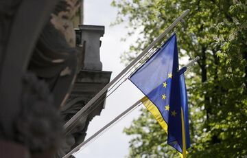 ЄС ще на півроку продовжив індивідуальні санкції проти понад 1200 громадян РФ