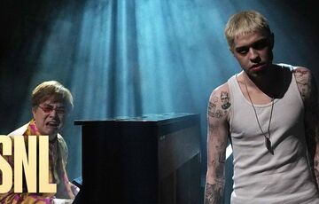 В Сети высмеяли фанатов приставки PlayStation 5 пародией на Eminem, - ВИДЕО