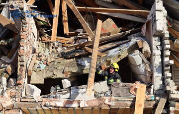 В Чернигове растет число пострадавших в результате российской ракетной атаки В Чернигове растет число пострадавших в результате российской ракетной атаки