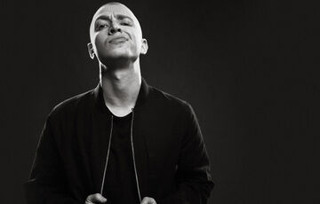 Рэпера Oxxxymiron в России объявили в розыск Рэпера Oxxxymiron в России объявили в розыск