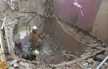 Оккупанты всю ночь обстреливали Никополь: есть раненая