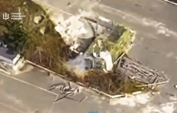 У ГУР показали відео атаки FPV-дронів по росіянах у Тьоткіно У ГУР показали відео атаки FPV-дронів по росіянах у Тьоткіно