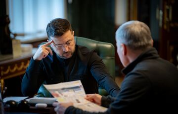 Чекапи, безкоштовні поїздки та пряма допомога: Зеленський анонсував нові програми підтримки українців Чекапи, безкоштовні поїздки та пряма допомога: Зеленський анонсував нові програми підтримки українців