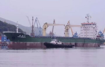 В районе Красного моря хуситы атаковали украинско-польское судно