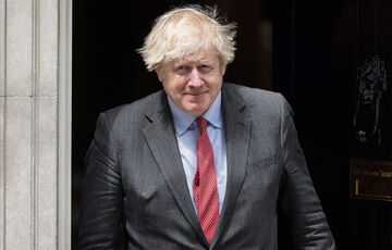 Через скандал із вечіркою в період локдауну Джонсон залишає парламент Великобританії Через скандал із вечіркою в період локдауну Джонсон залишає парламент Великобританії