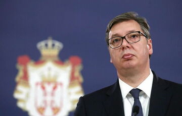 Літак Вучича не може долетіти до Москви через атаку дронів на Росію Літак Вучича не може долетіти до Москви через атаку дронів на Росію