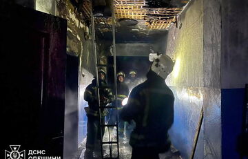 Три людини загинули під час пожежі в пансіонаті для людей похилого віку на Одещині: кадри Три людини загинули під час пожежі в пансіонаті для людей похилого віку на Одещині: кадри