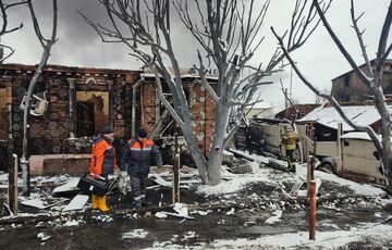 Женщина прижимала детей к себе: в полиции озвучили подробности гибели семья в Харькове