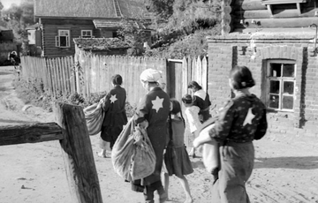 Померла пенсіонерка з Києва, що пережила Голокост та ховалася від війни в Німеччині Померла пенсіонерка з Києва, що пережила Голокост та ховалася від війни в Німеччині