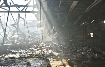 Большинство погибших при обстреле типографии в Харькове - женщины: новые кадры последствий