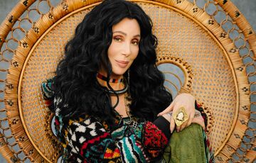 Культову співачку Шер звинуватили у викраденні сина