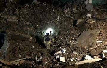 Росія скинула на Сумську область авіабомбу: є постраждалий (фото)