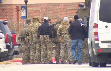 В Техасе посетителей синагоги взяли в заложники  В Техасе посетителей синагоги взяли в заложники